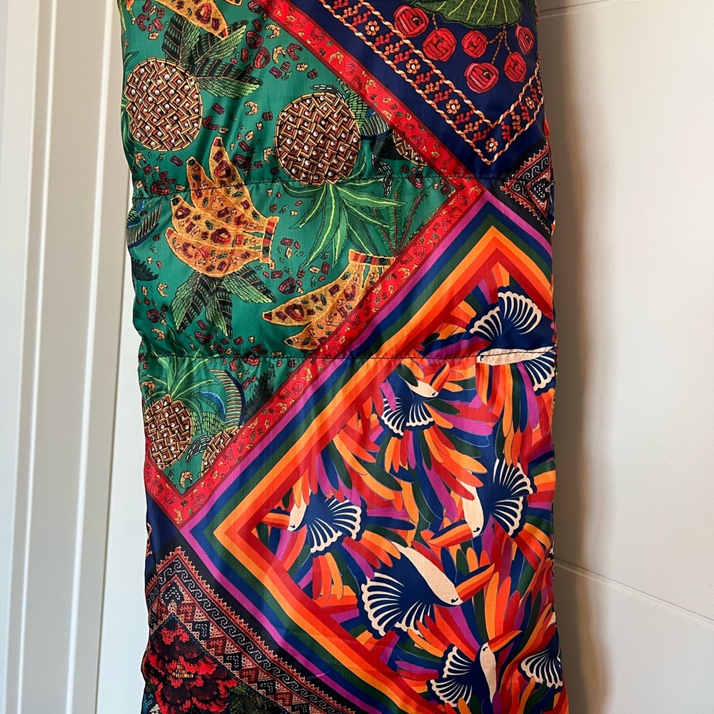 FARM Rio puffer scarf NWT